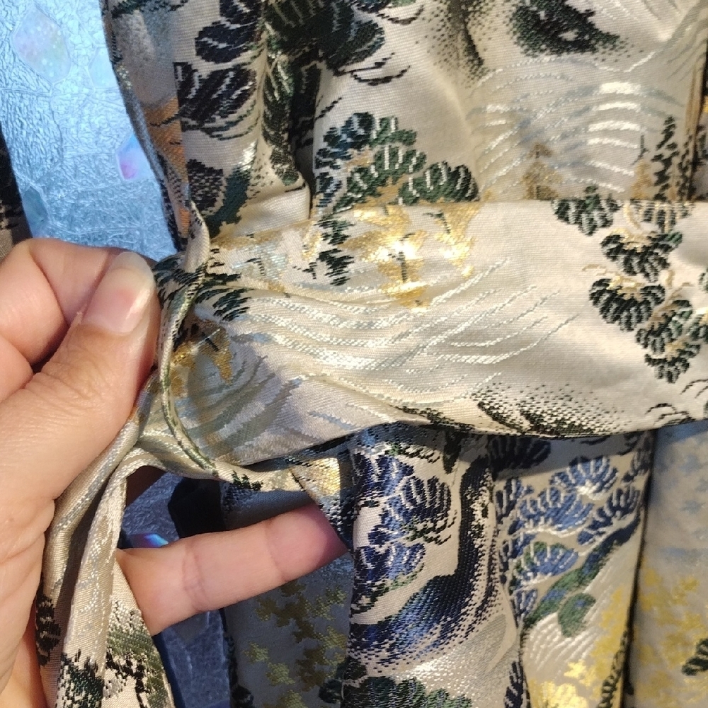 Japanese Smoking Jacket - Picture 14 of 17